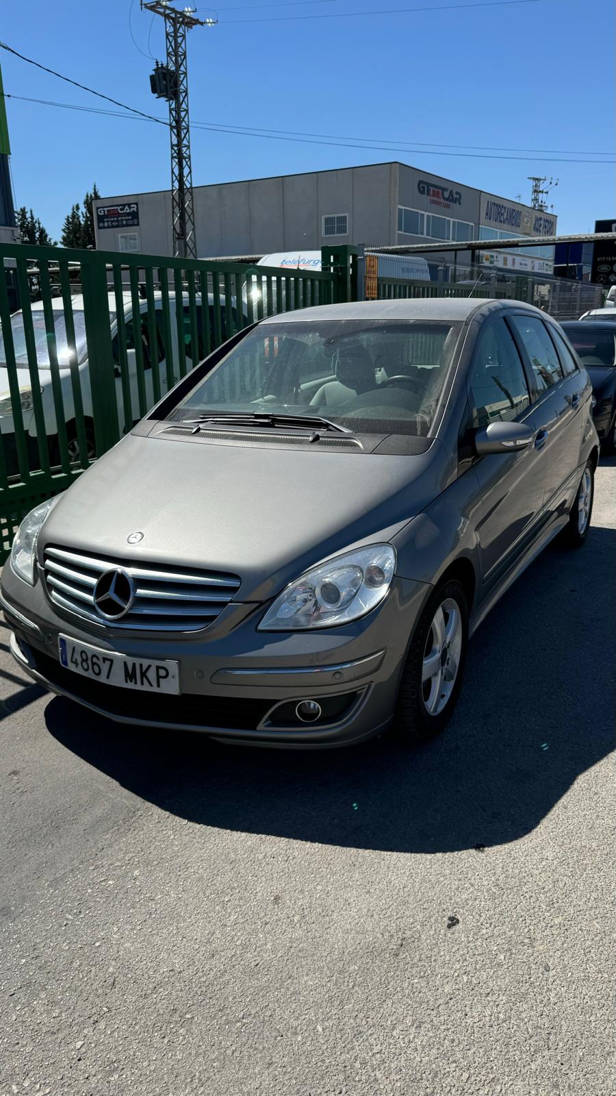 Mercedes-Benz B200 CDI (automat)