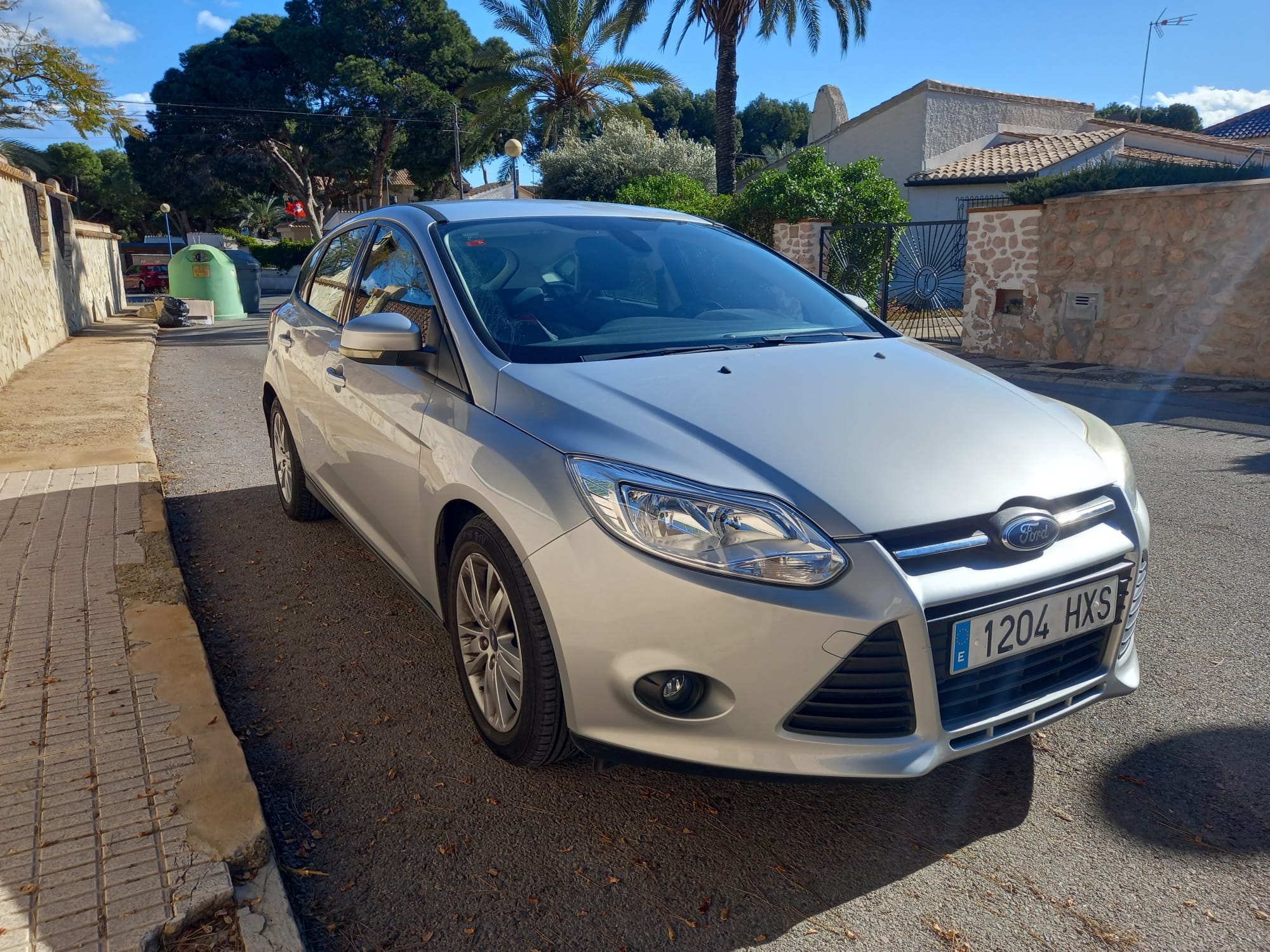 Ford Focus Hatchback 1.6, 2014 (automat)