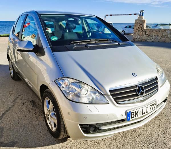 Mercedes-Benz A180 (automaatti)