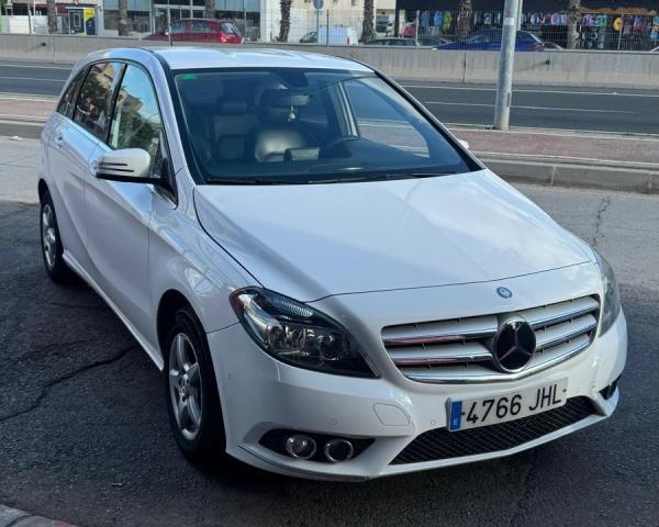 Mercedes-Benz B180 CDI (automaatti) 4766 JHL