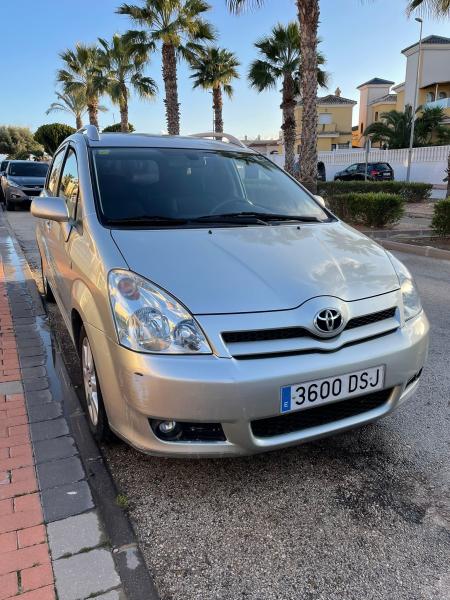 Toyota Corolla Verso 1.8 VVTi 2005 (automaatti)